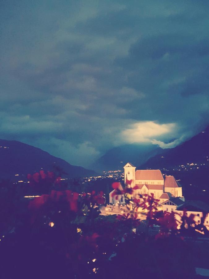 Garni Duerrenstein Hotel Schenna Bagian luar foto
